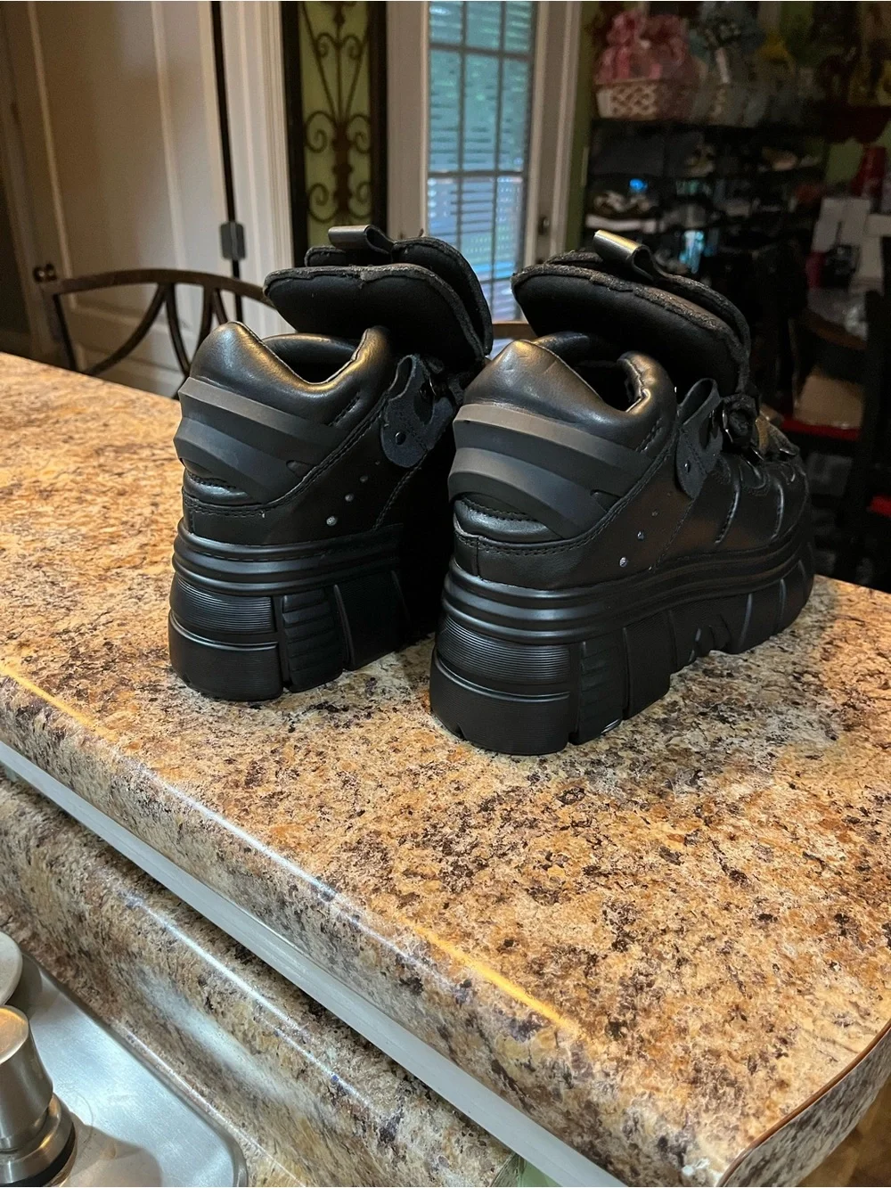 Steve Madden “Cyberpunk”Black Platform Lace-Up Boots